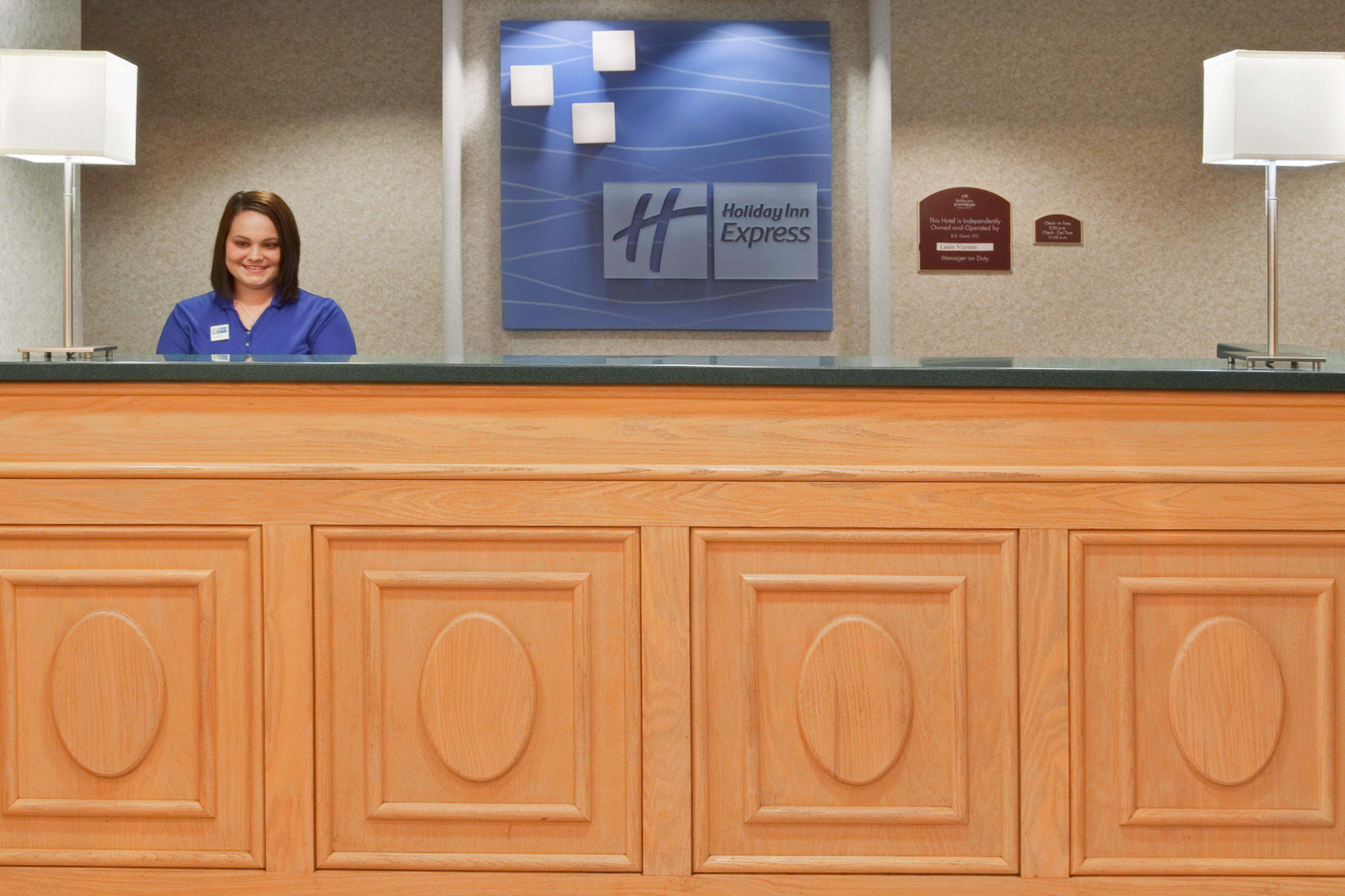 Holiday Inn Express & Suites Alliance By Ihg Exteriör bild