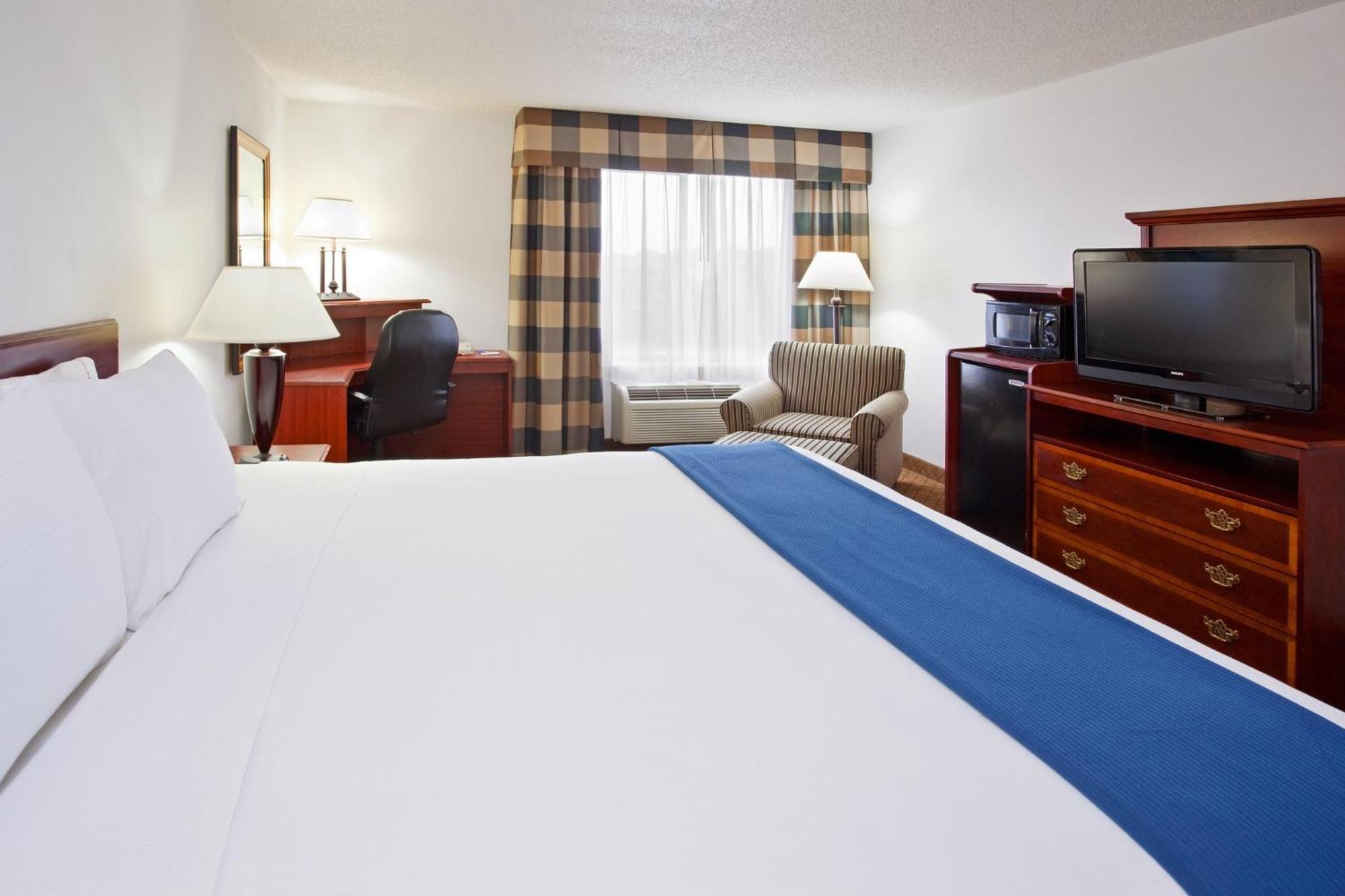 Holiday Inn Express & Suites Alliance By Ihg Exteriör bild