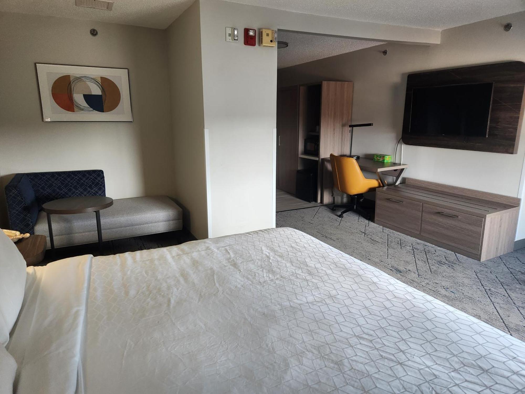 Holiday Inn Express & Suites Alliance By Ihg Exteriör bild