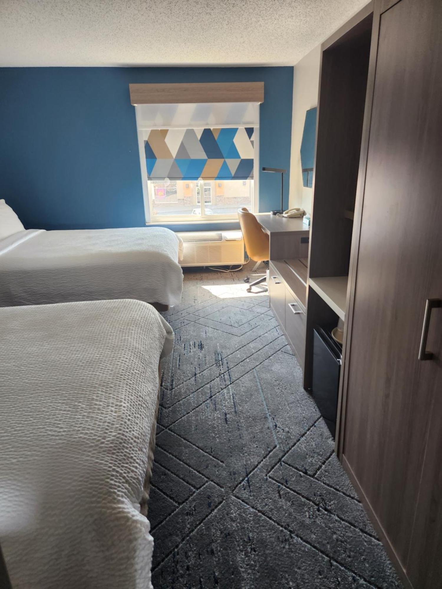Holiday Inn Express & Suites Alliance By Ihg Exteriör bild