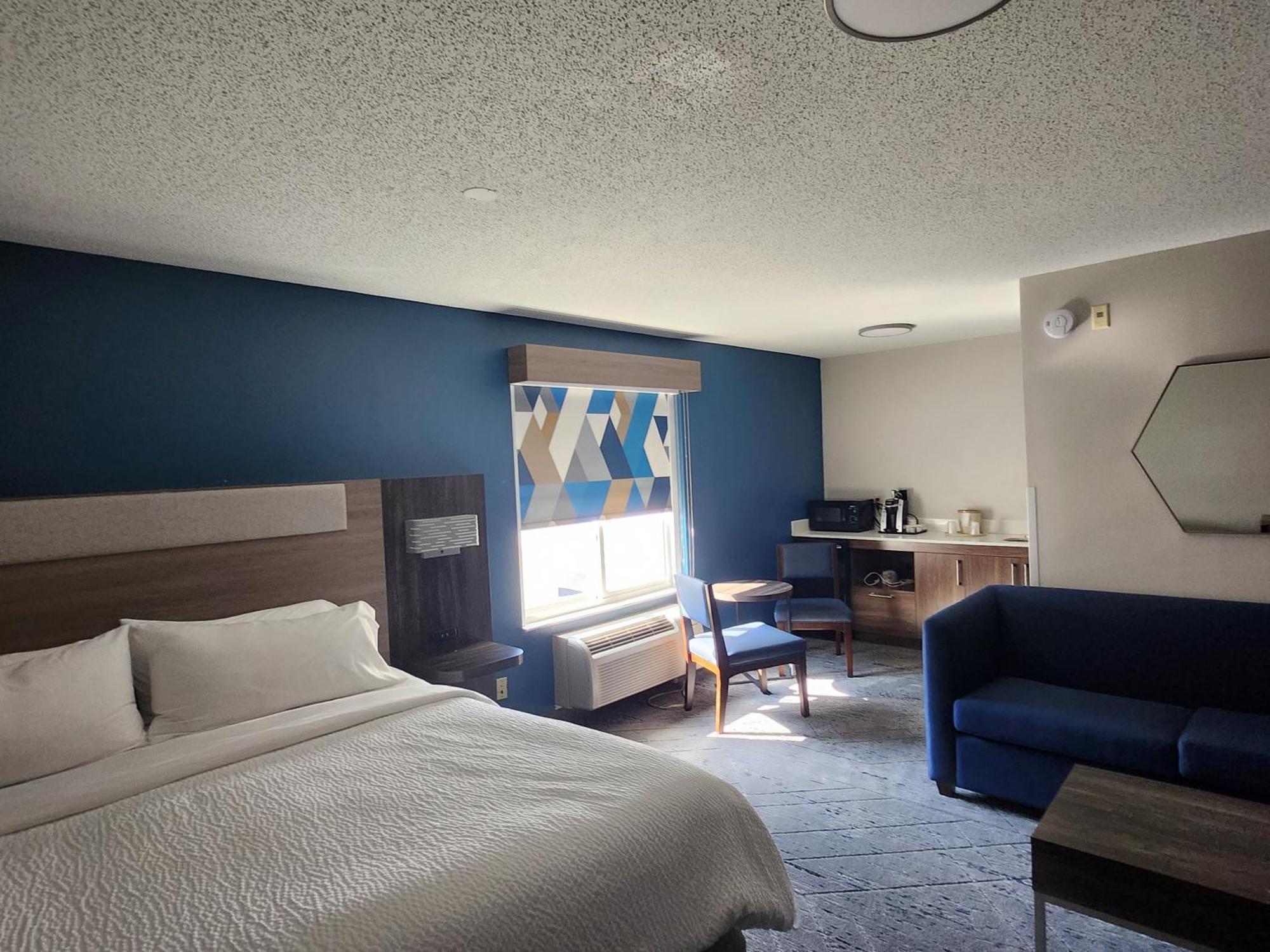 Holiday Inn Express & Suites Alliance By Ihg Exteriör bild