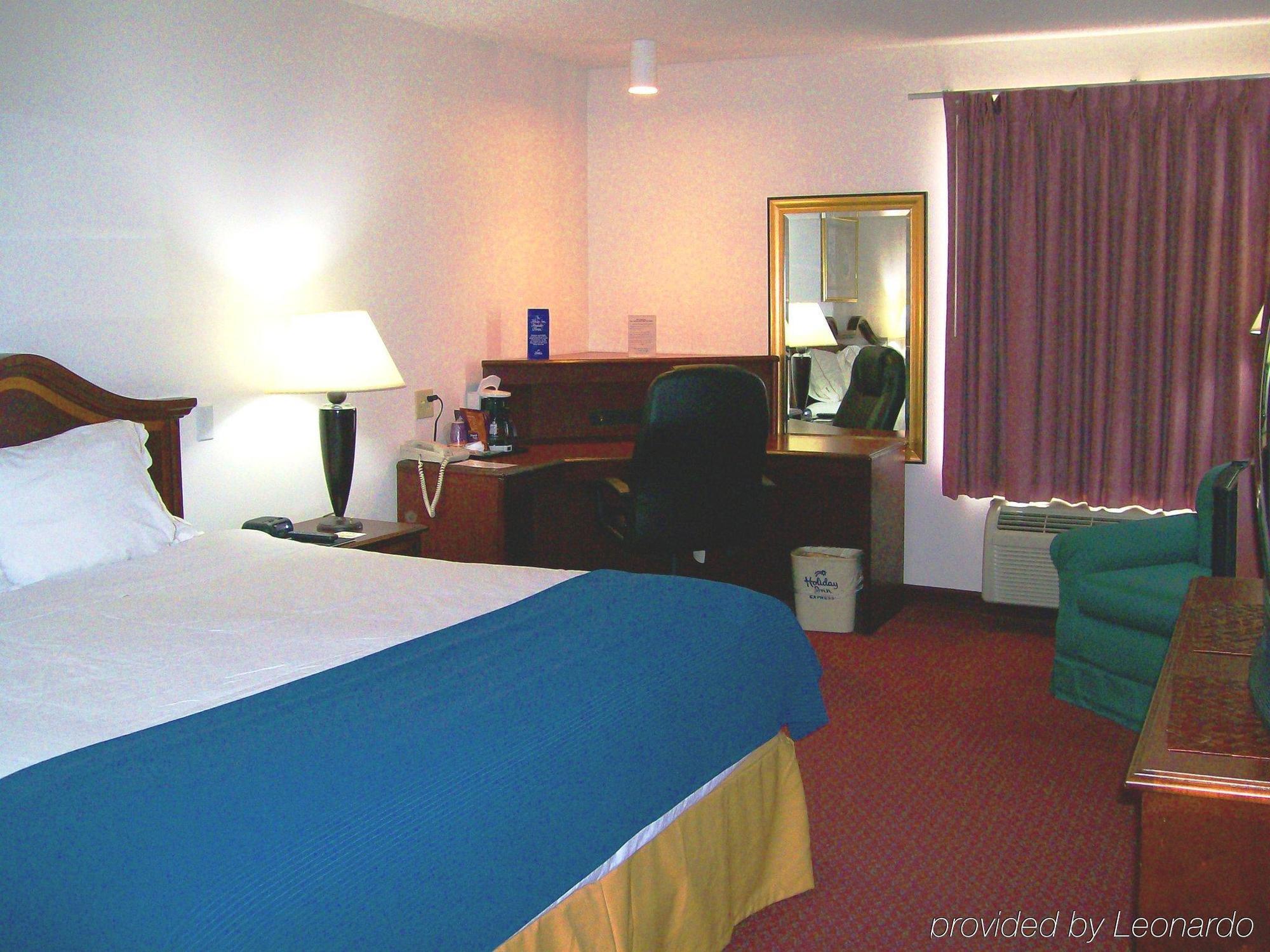 Holiday Inn Express & Suites Alliance By Ihg Exteriör bild